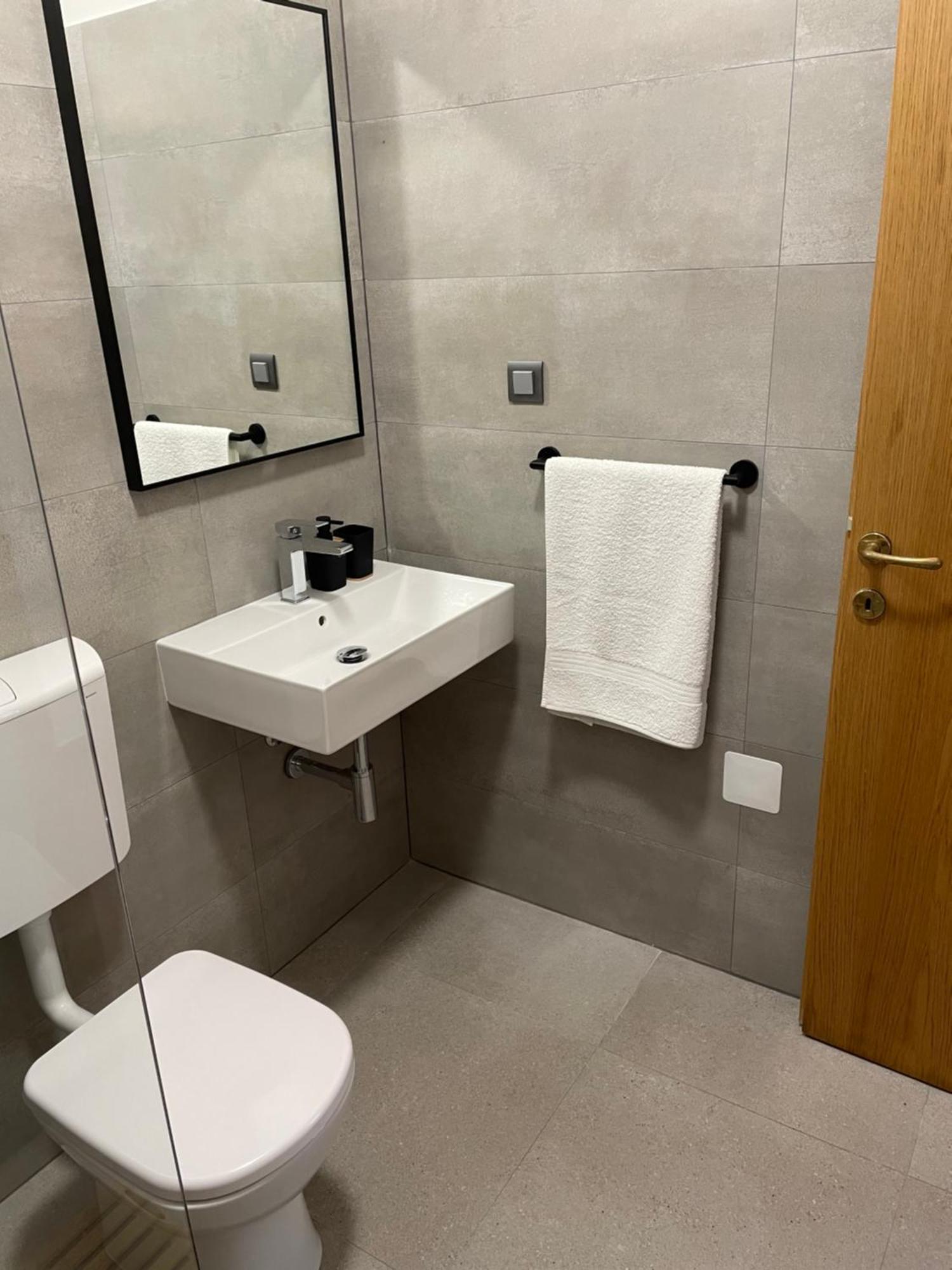 Ana'S Apartments Petrcane Ngoại thất bức ảnh
